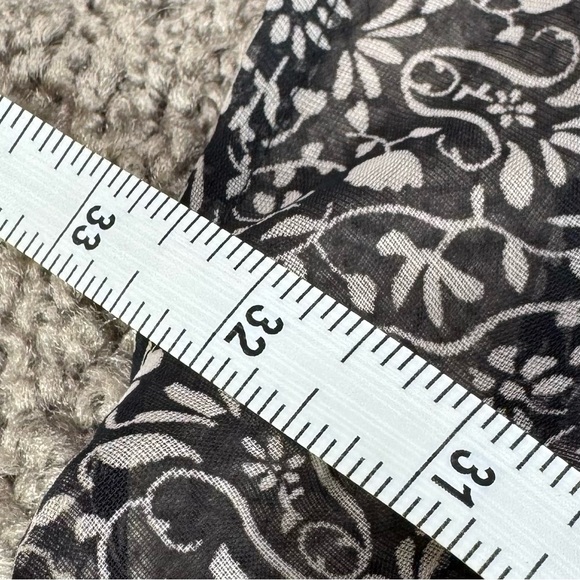 NWOT DR2 Black Kimono with black floral velvet lace and tassel accents size 3x - Picture 3 of 5